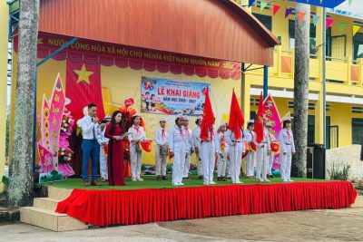 TRƯỜNG THCS SƠN LINH TỔ CHỨC LỄ KHAI GIẢNG NĂM HỌC 2026-2027
